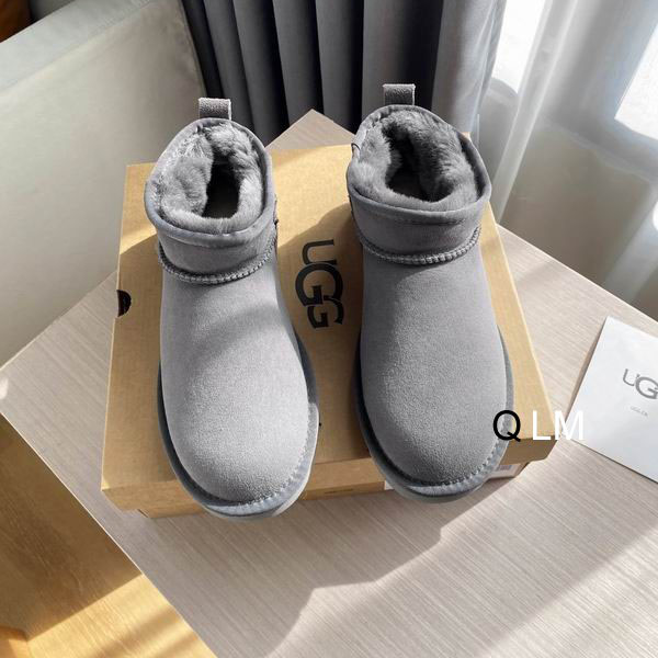 UGG sz35-40 4C ML0911