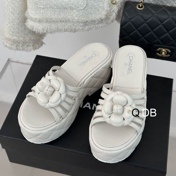 Chanel sz35-40 3C DB0104