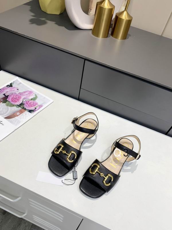 Gucci sz35-40 QM0315