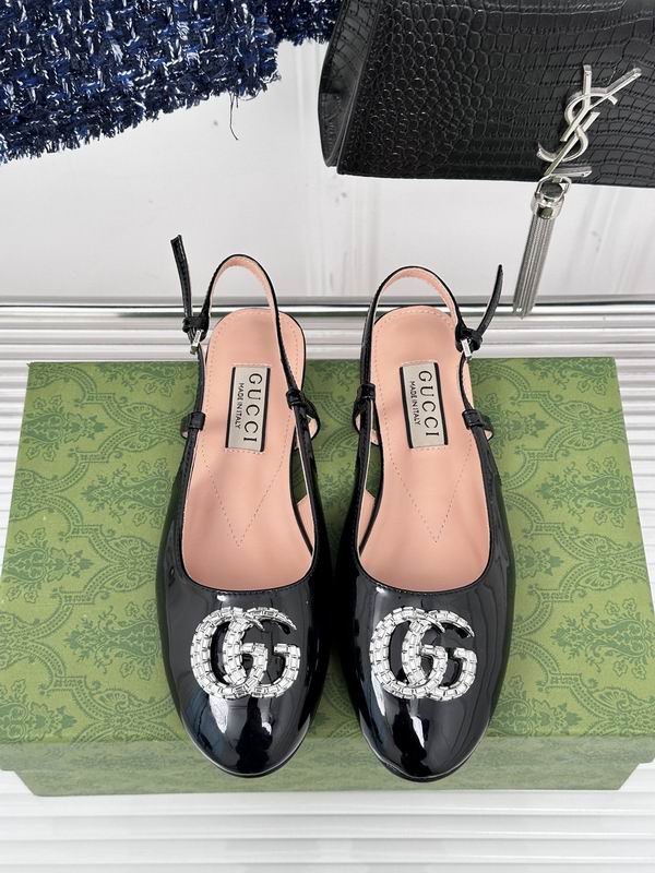 2025 Gucci ŮЬ 0703