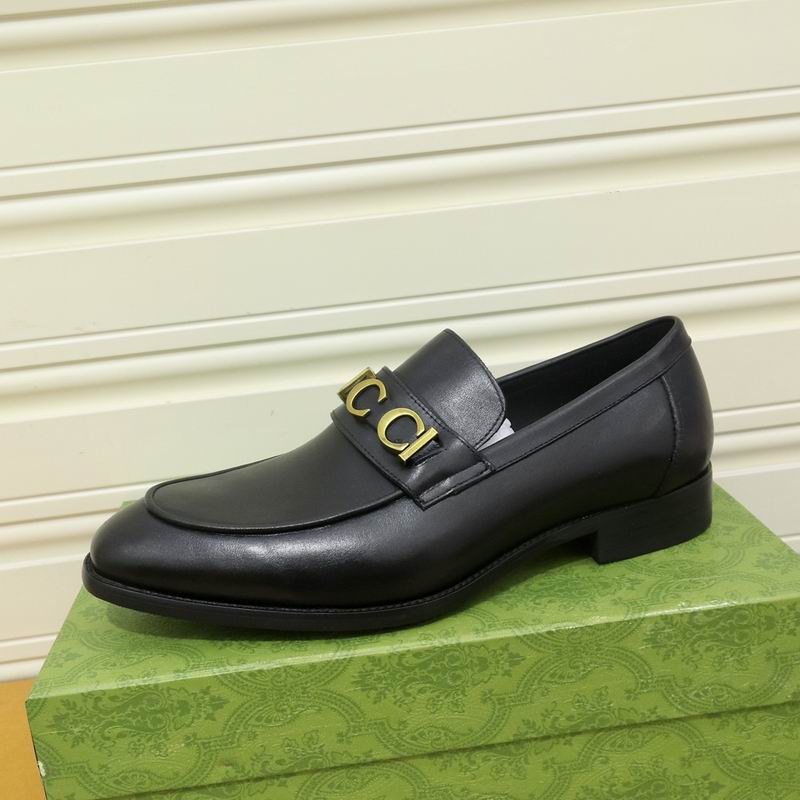 2025 Gucci ƤЬ 0304