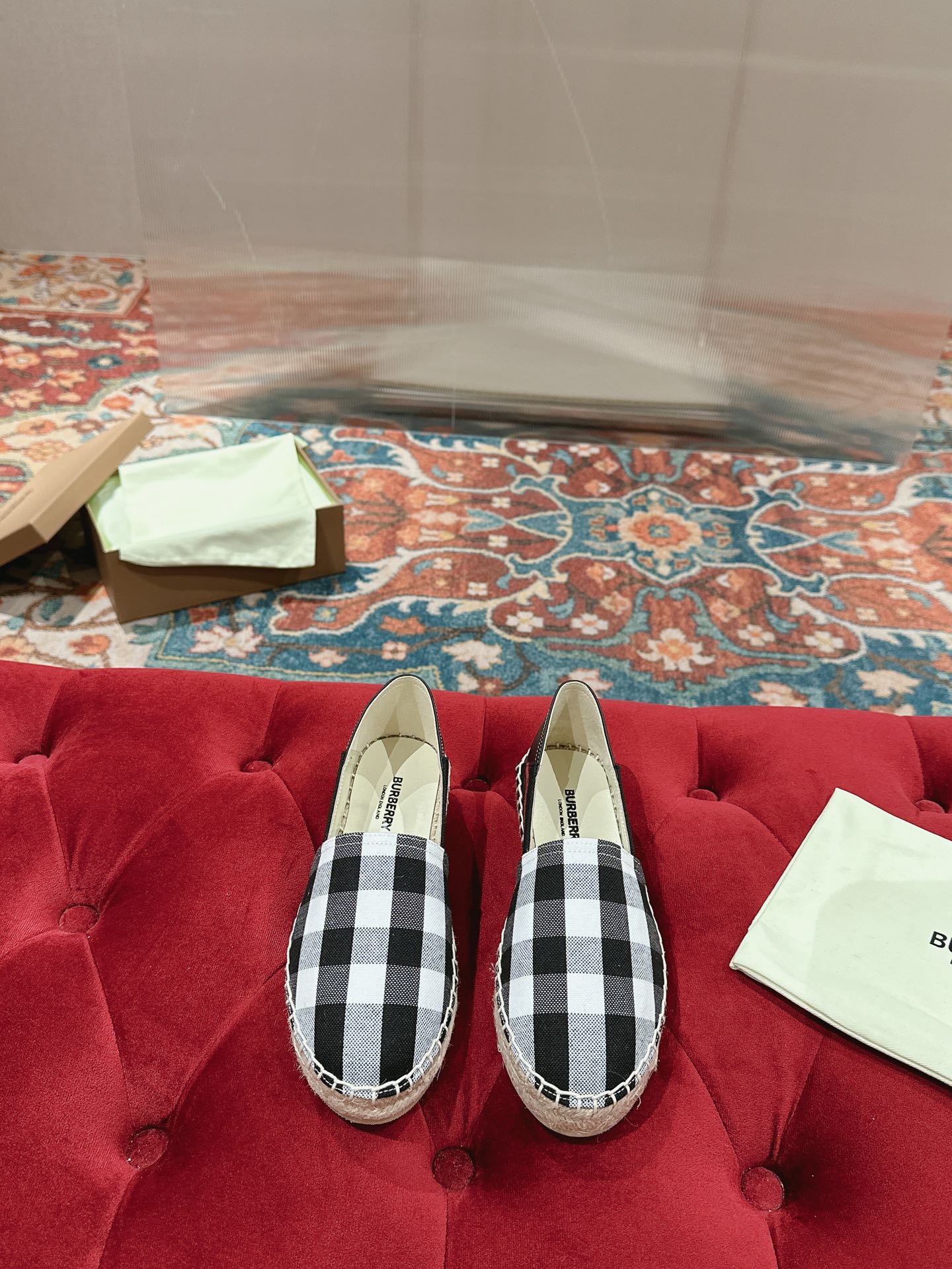 Burberry sz35-45 h0612