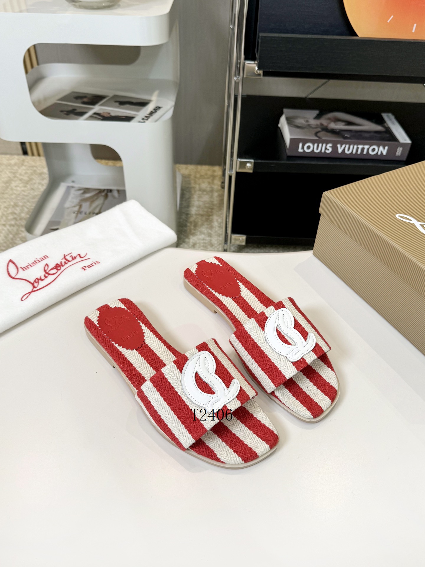 Christian Louboutin ŮЬ 0609