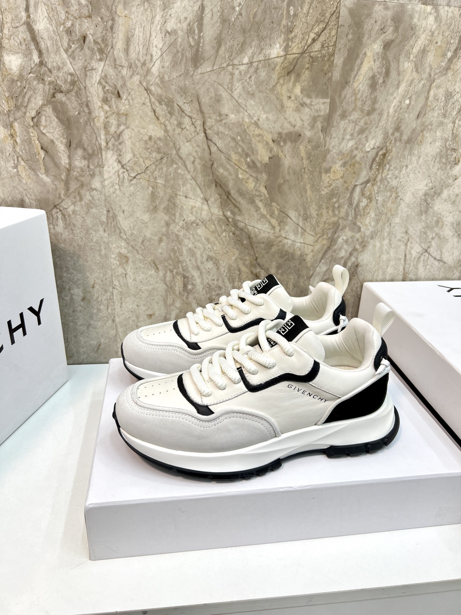 Givenchy sz39-44 h0605