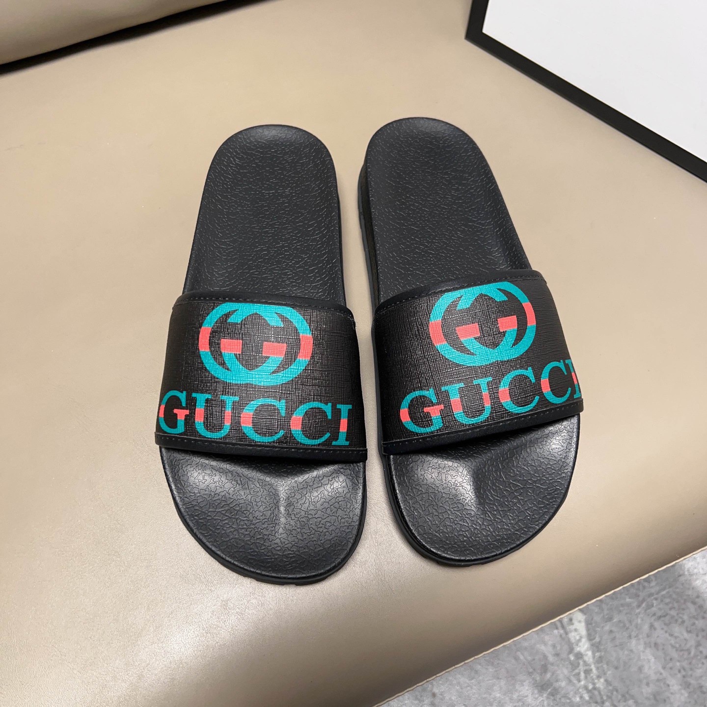 Gucci sz38-45 h0812