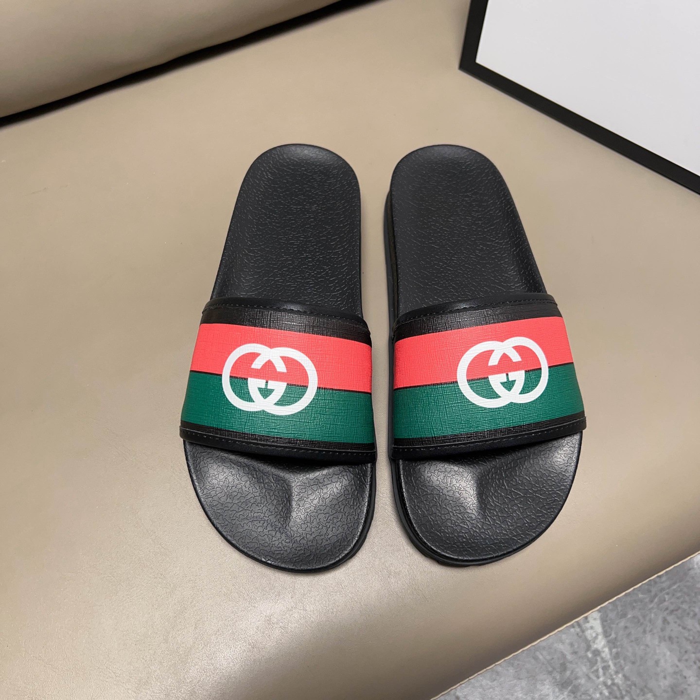 Gucci sz38-45 h0822