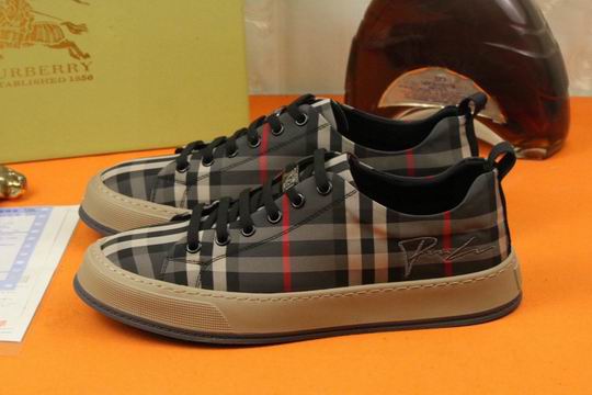 Burberry sz38-44 hnh0602