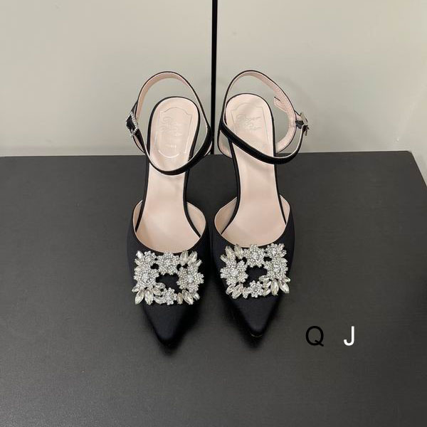 Roger Vivier sz35-40 7.5CM XJ0905