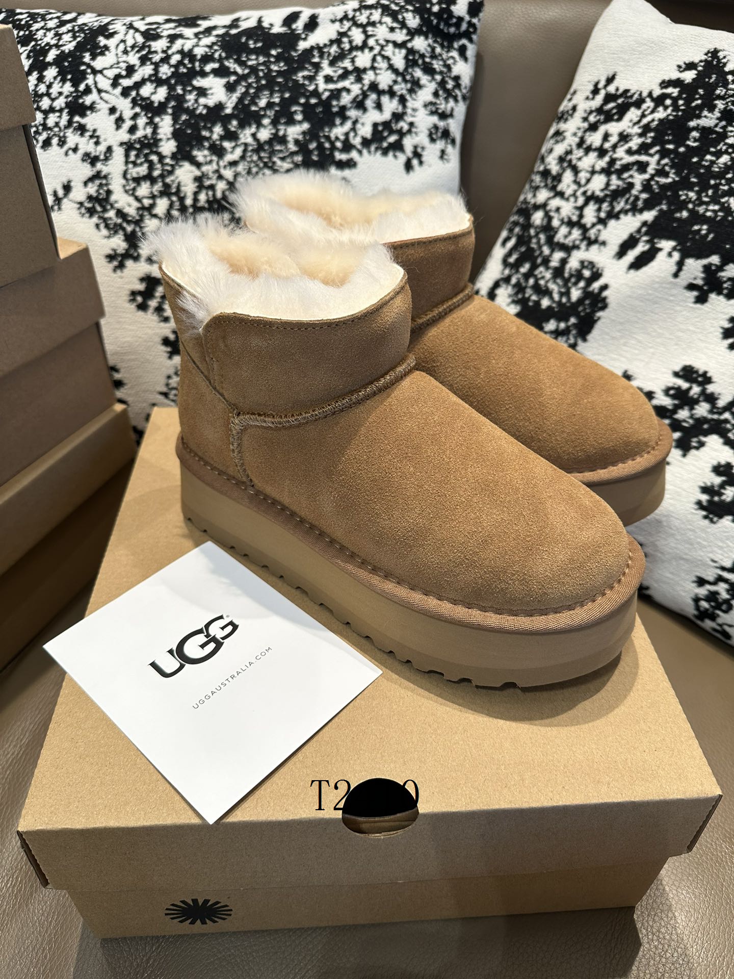 UGG sz35-40 h1003