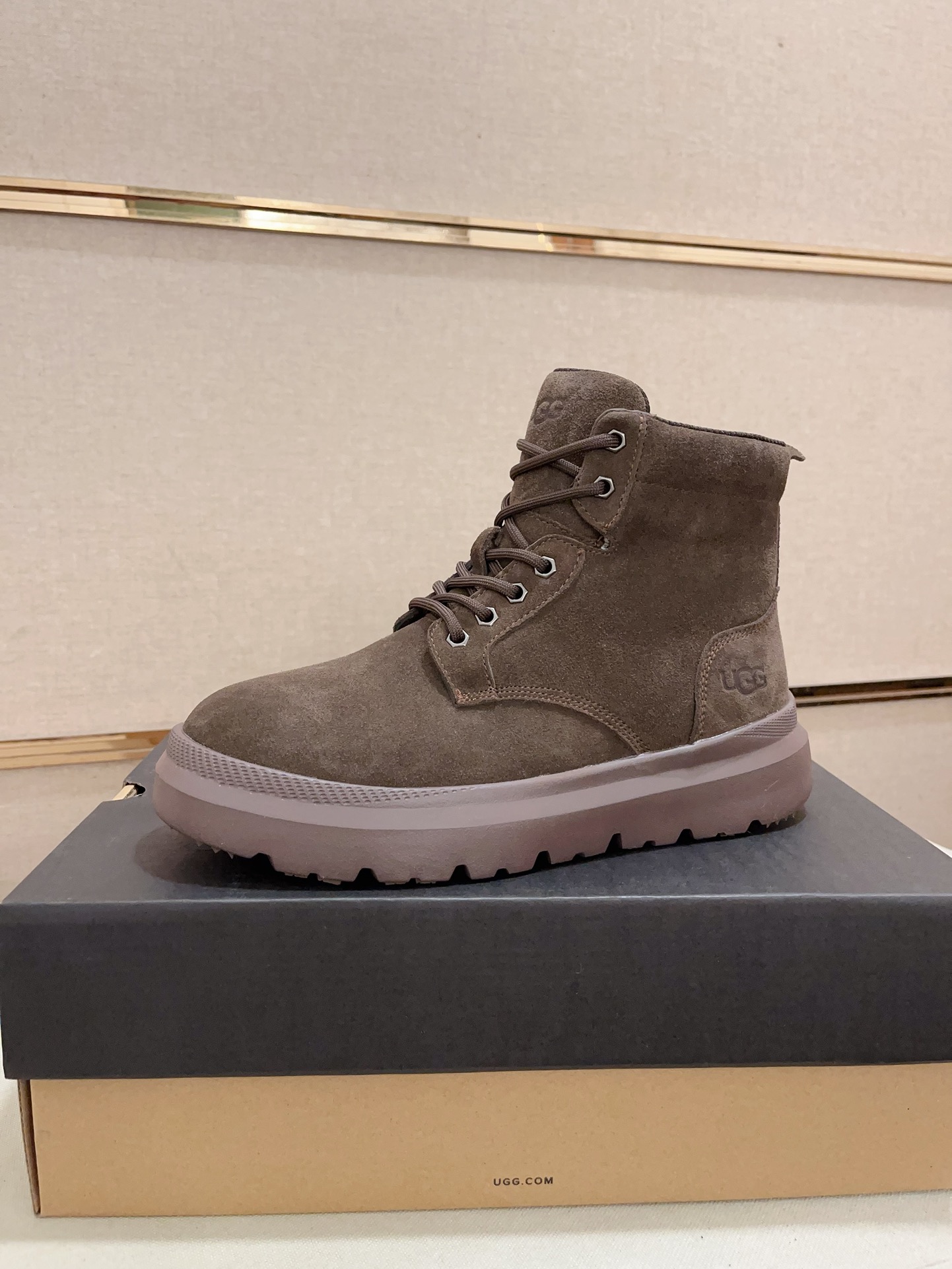 UGG sz38-45 h1003