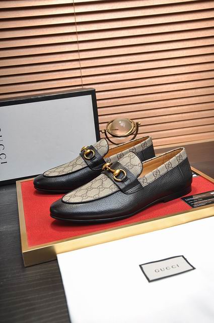 Gucci sz38-44 mnh0417