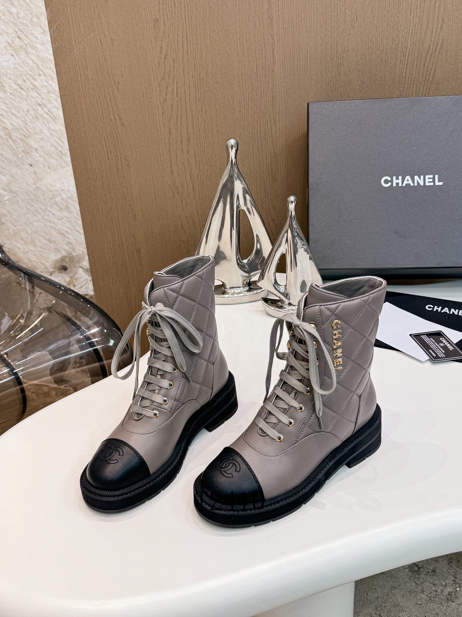 Chanel sz35-41 h1027