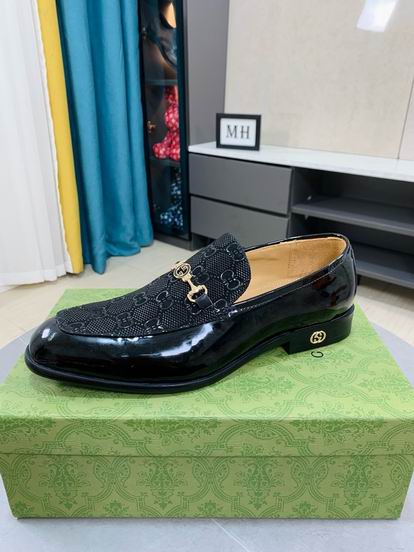 Gucci sz38-44 mnh0529