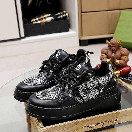 Gucci sz38-44 mnh0523