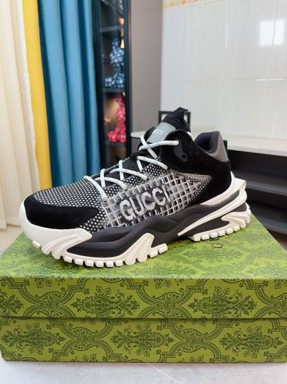 Gucci sz38-44 mnh0607