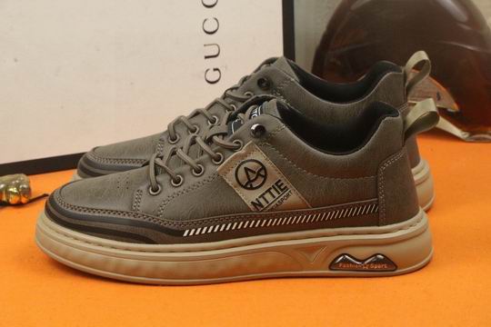 Gucci sz38-43 mnh1016
