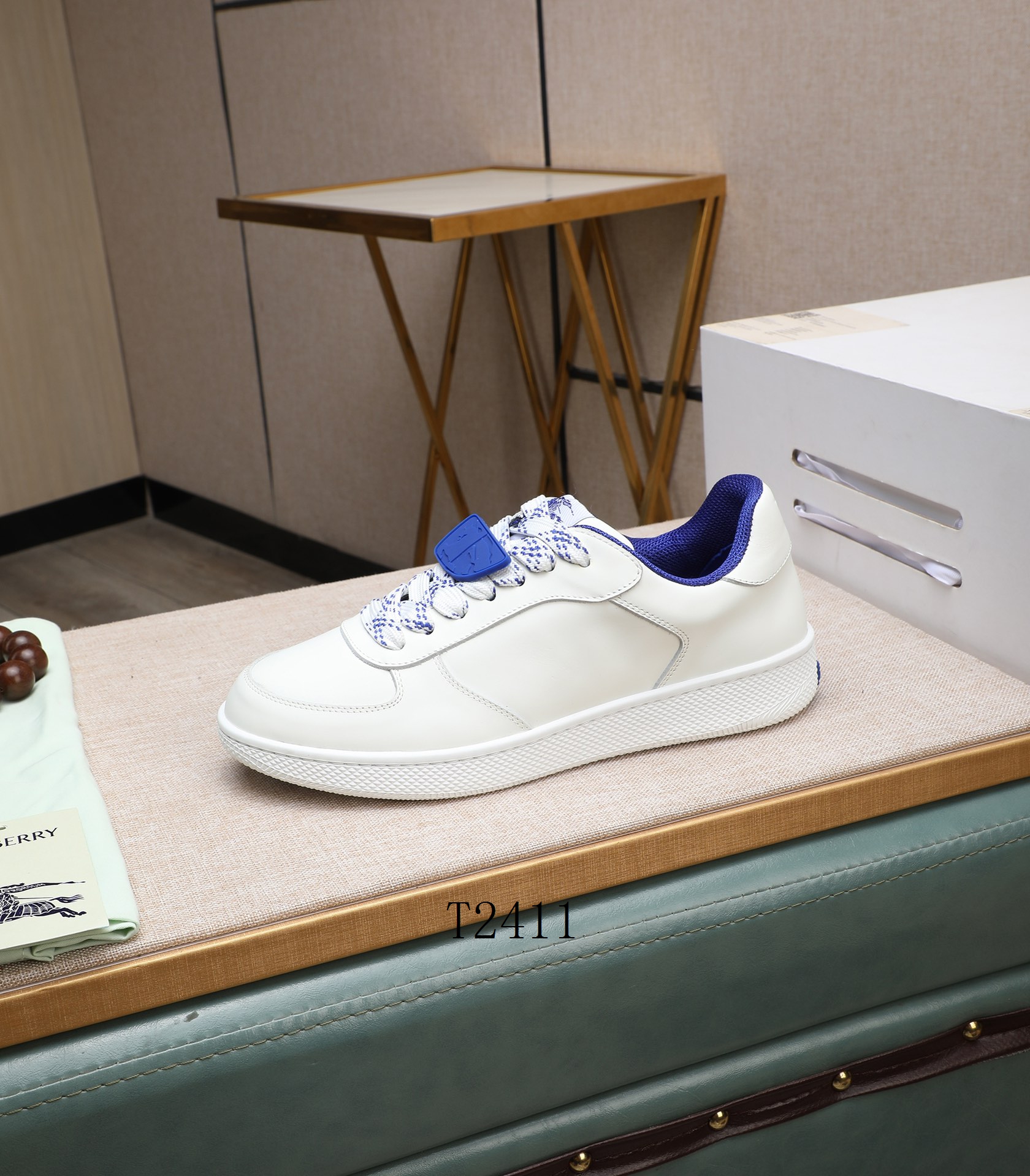 Burberry sz38-45 h1103