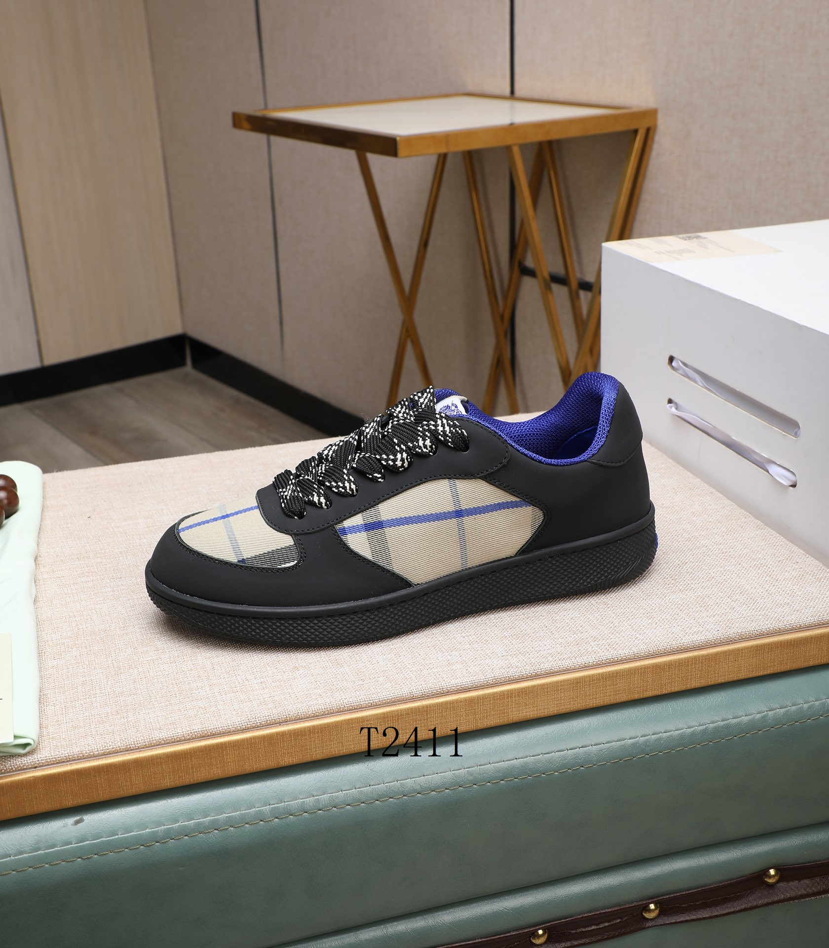 Burberry sz38-45 h1106