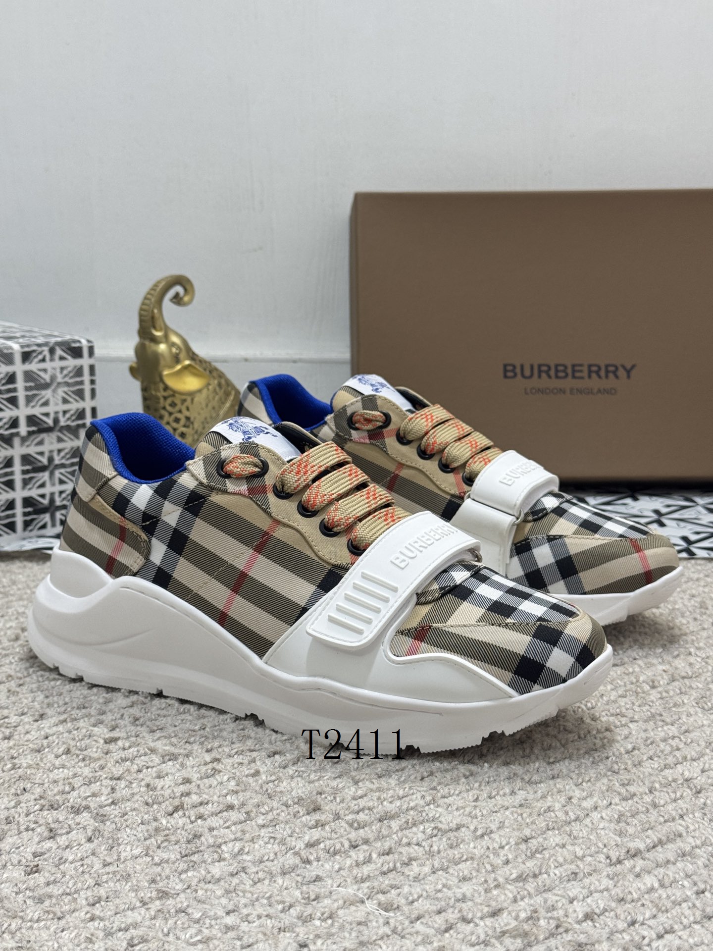 Burberry sz38-45 h1107