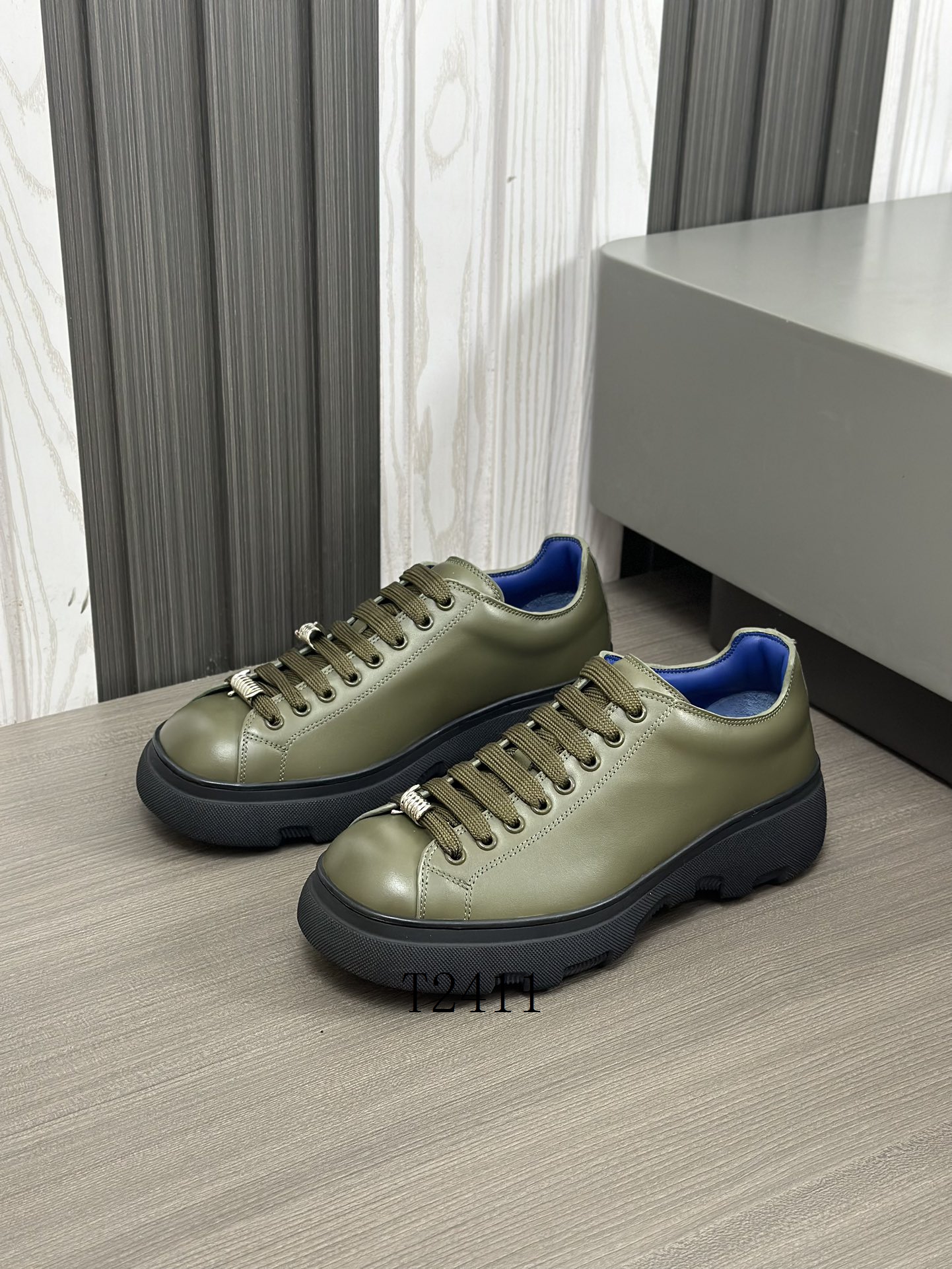 Burberry sz38-45 h1109