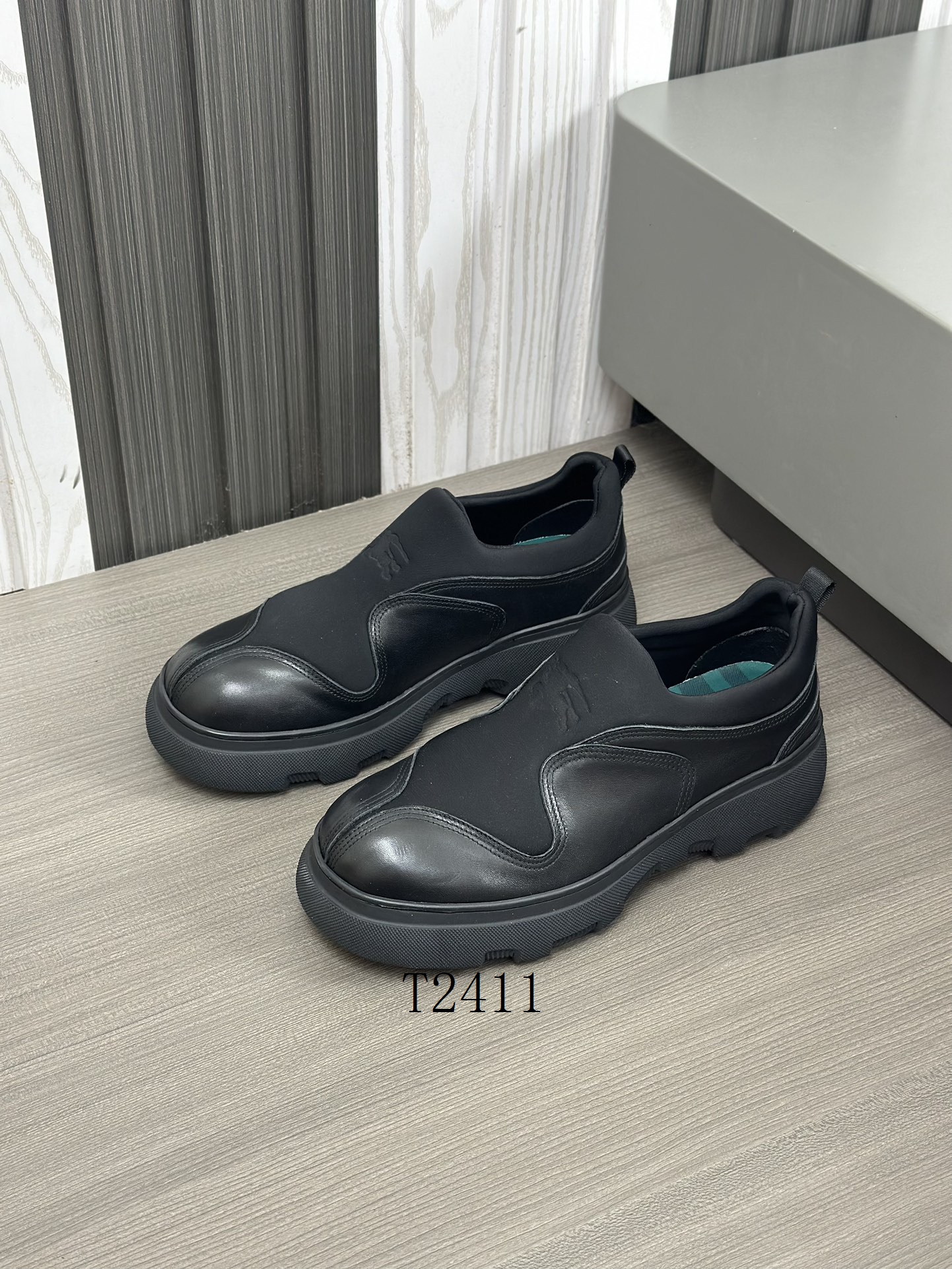 Burberry sz38-45 h1107