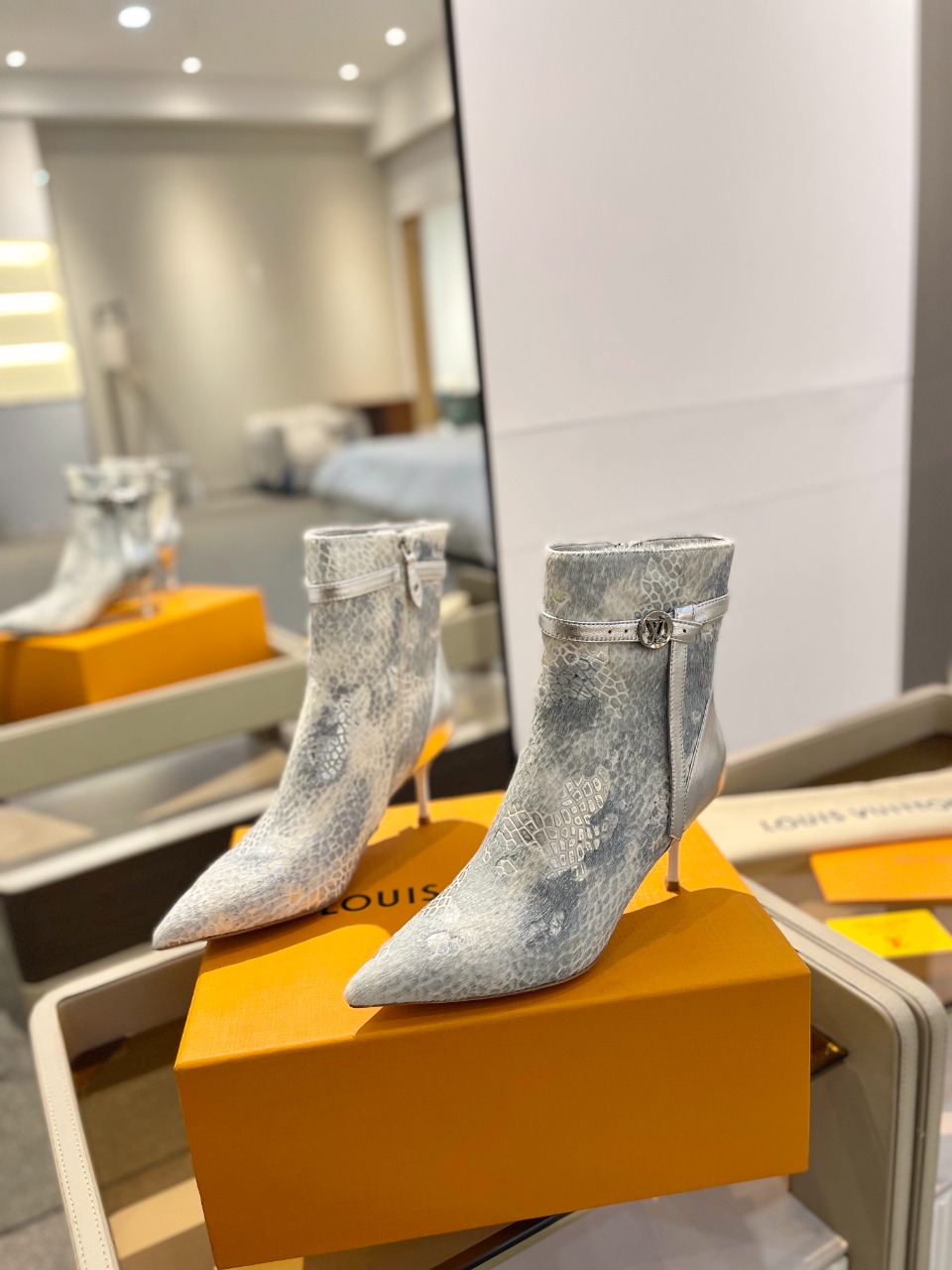 LV sz35-41 7cm h1111