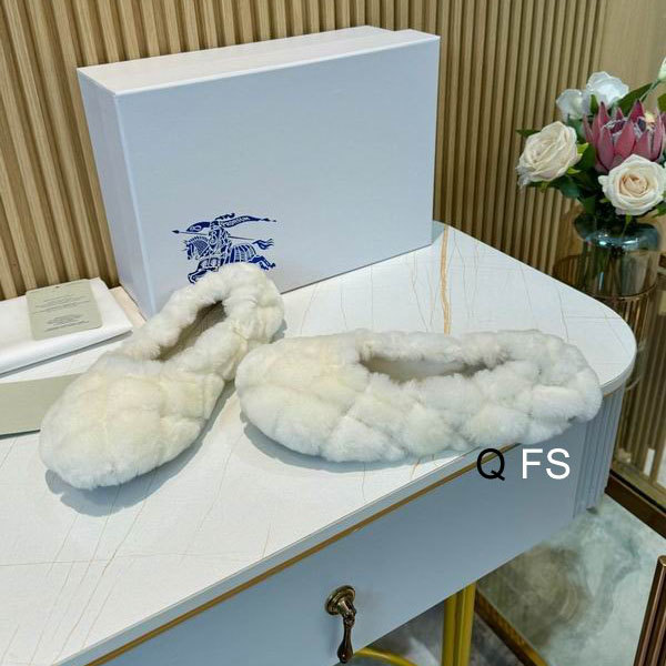 Burberry sz35-40 NW1201