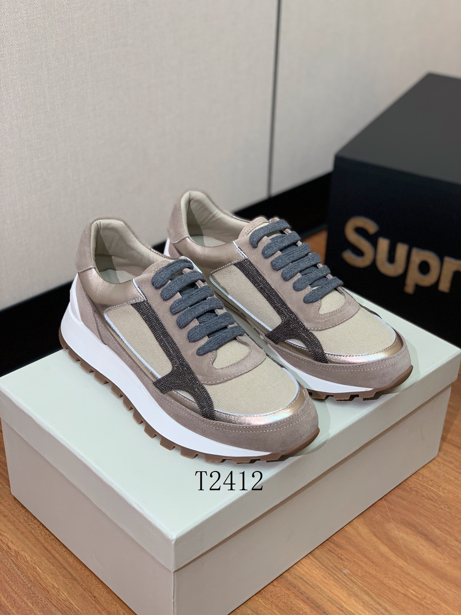 Brunello Cucinelli ŮͰЬ 1210