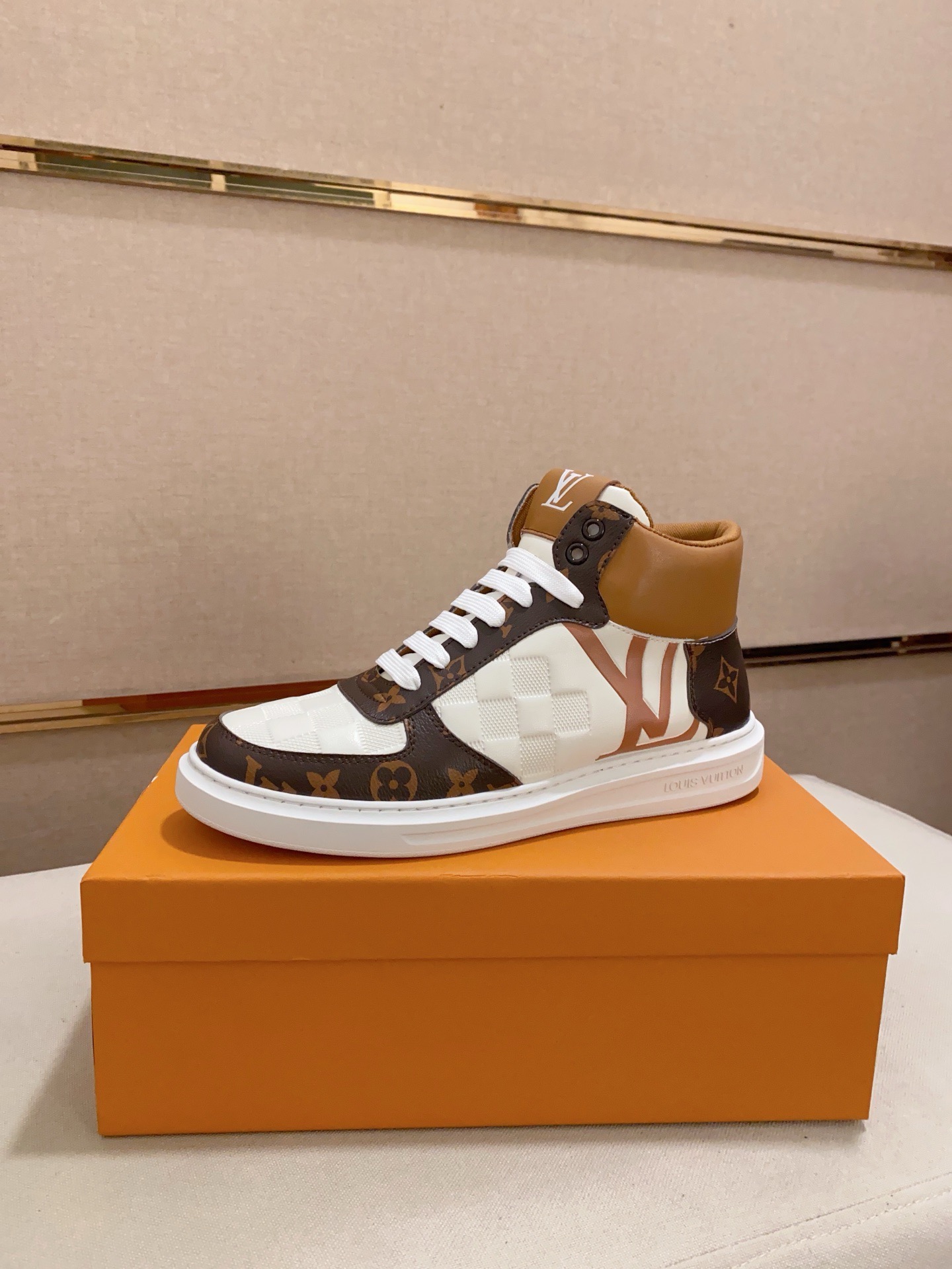 LV sz38-44 hnh1201