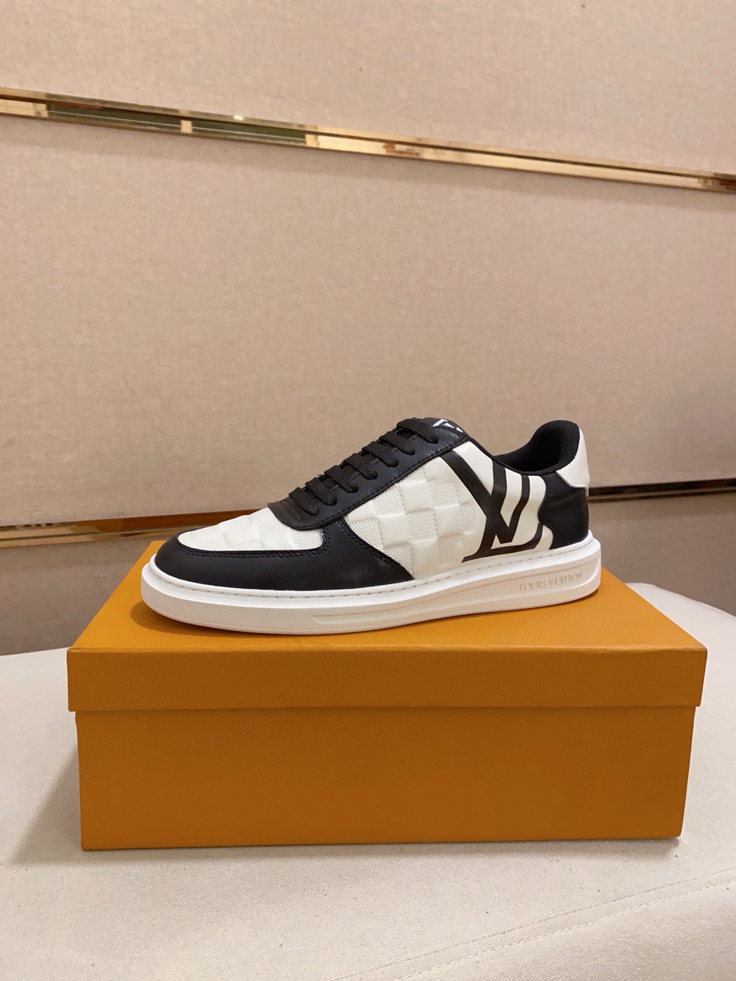 LV sz38-44 hnh1201