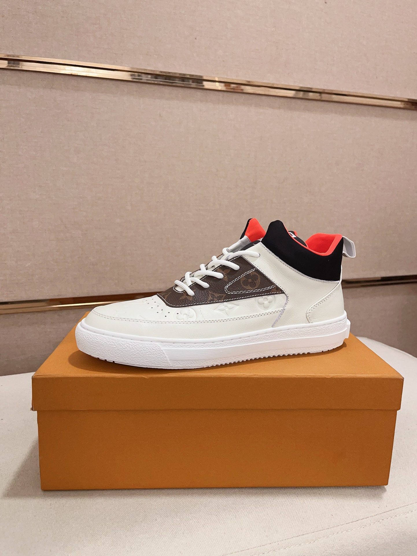 LV sz38-44 hnh0202
