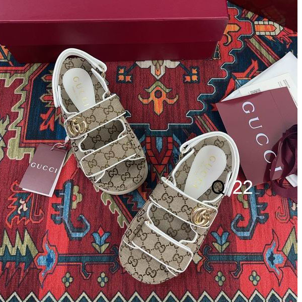 Gucci sz35-40 SF0302