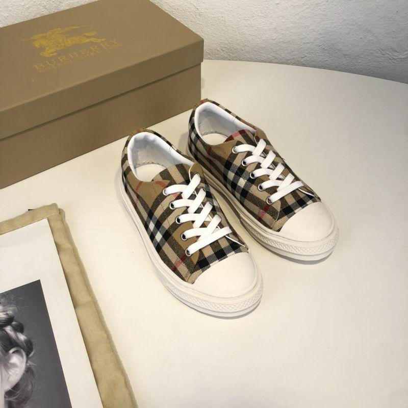 Burbrerry sz25-35 MM0405