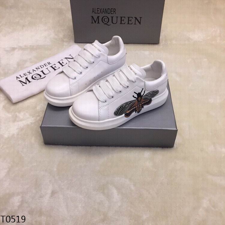 Alexander McQueen 052303
