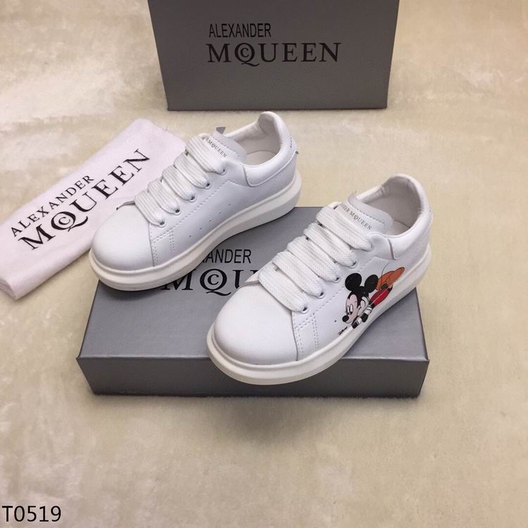 Alexander McQueen 052301