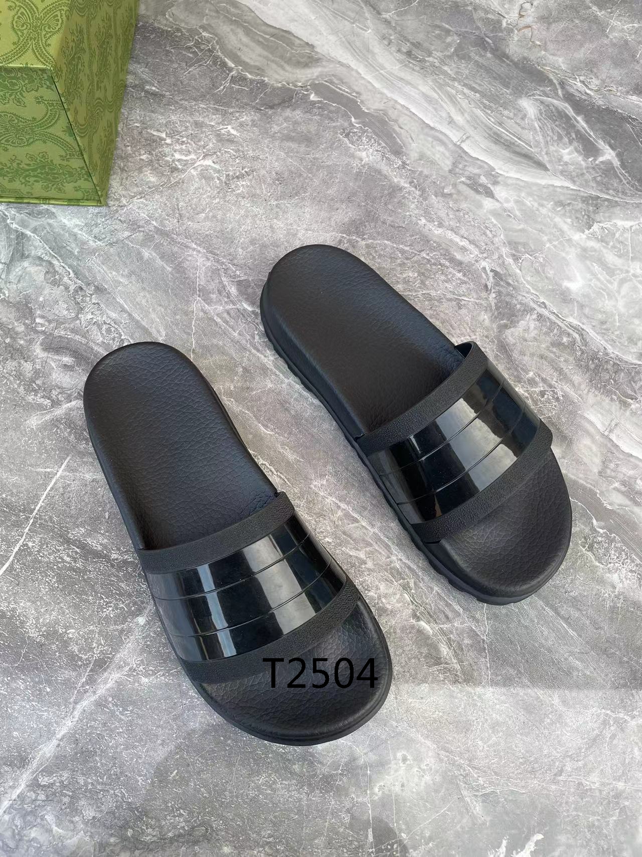 Gucci sz 38-46 h0529