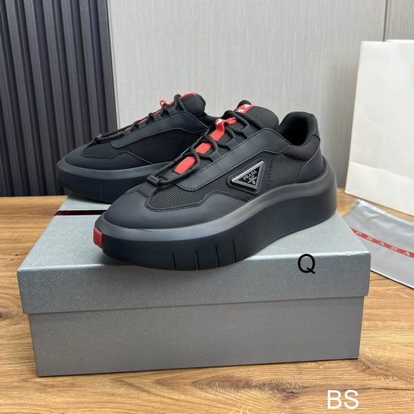 Gucci sz35-47 BS0604