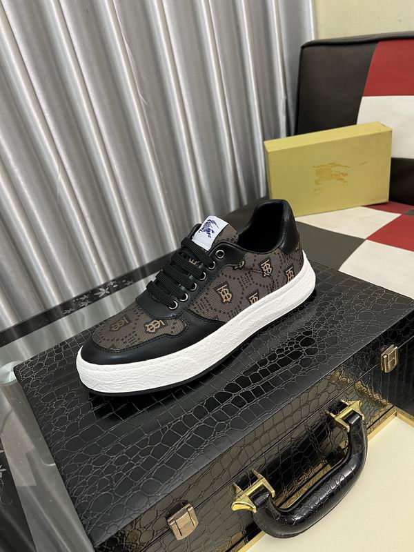 Burberry sz38-44  hnh0508