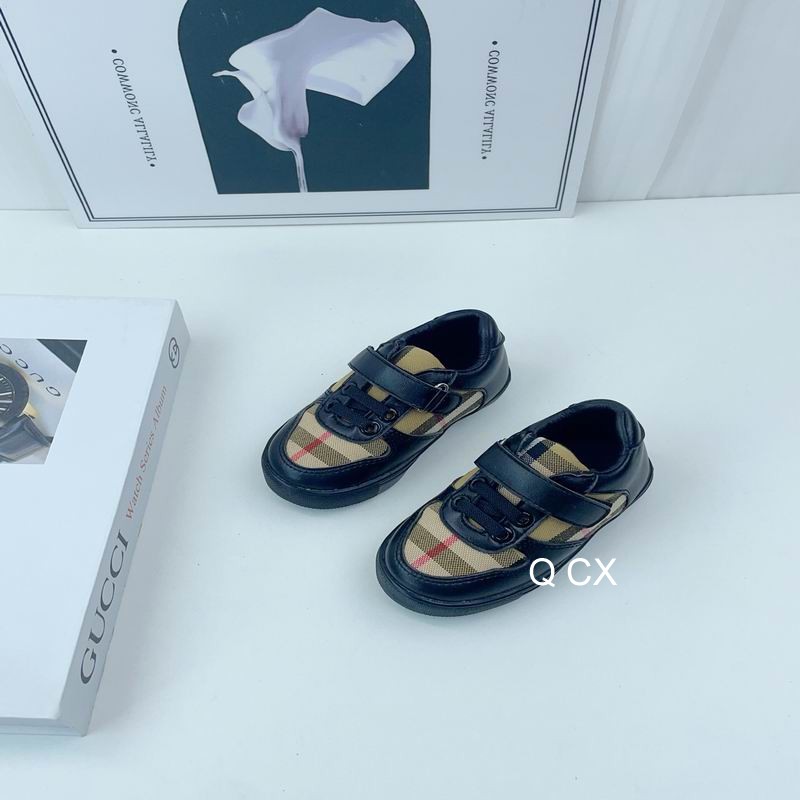 Burberry sz21-28 CX0701