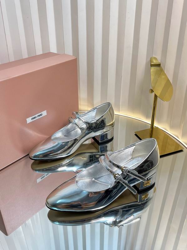 MiuMiu 35-40 mnh0701