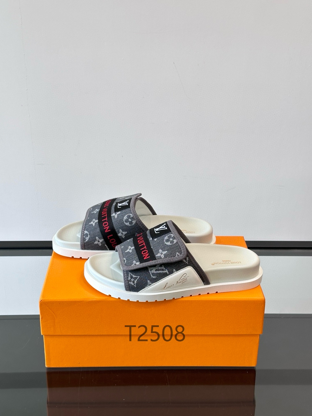 LV shoes 38-46 h0805