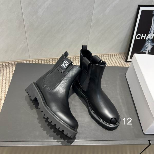 Givenchy sz35-40  J0902