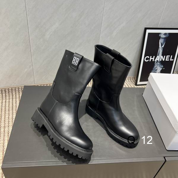 Givenchy sz35-40  J0903