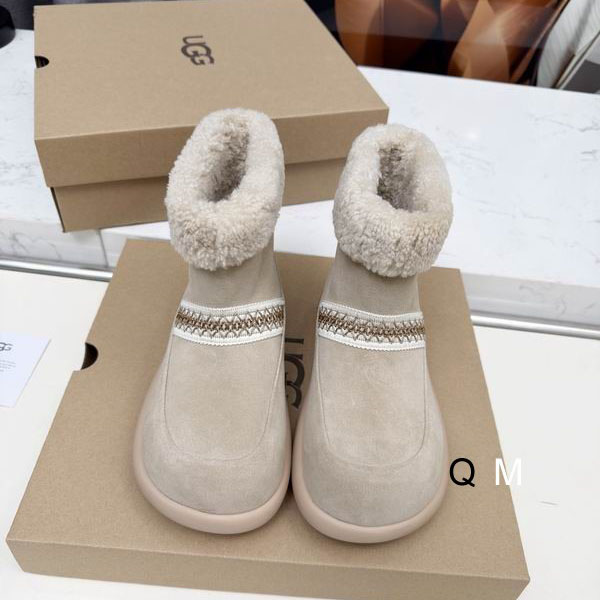 UGG sz35-40 QM1123