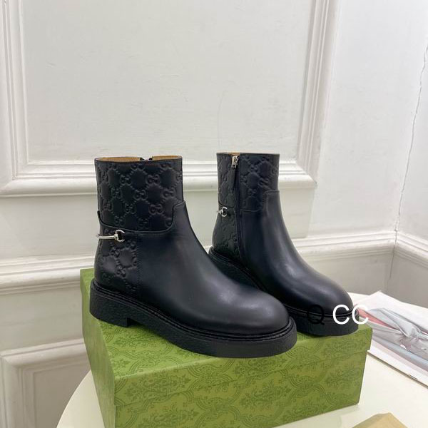 Gucci sz35-40 XC0121