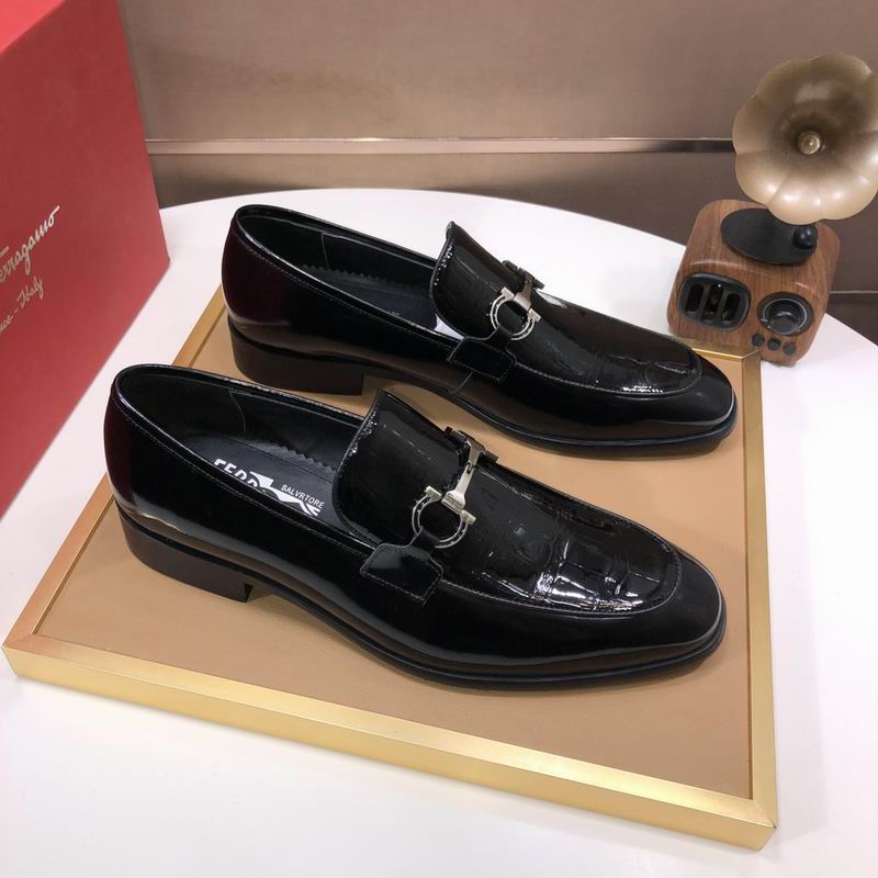 2026 Ferragamo ƤЬ����װЬ�� 0602